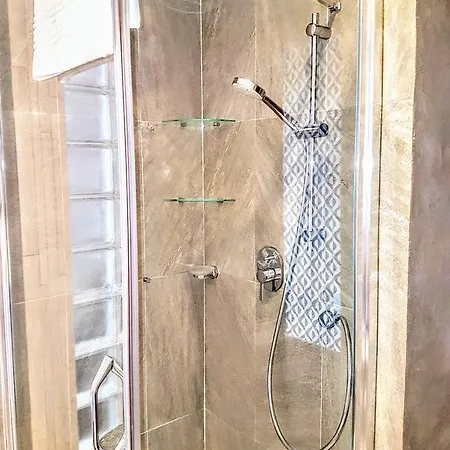 Townhouse * Адехе